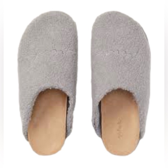 PINK Victoria's Secret Shoes - PINK COZY-PLUSH CLOGS SLIPPERS. Size small (5-6). NWT. Color gray.